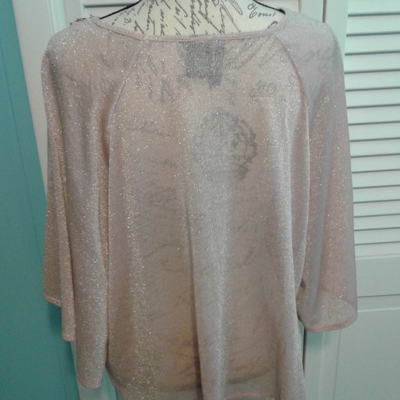 Top - Picture 3 of 4